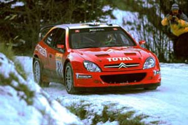Loeb_Snow_Actionmid.jpg